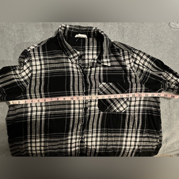 Beachlunchlounge black and white plaid long sleeve button up size XL - Picture 3 of 5